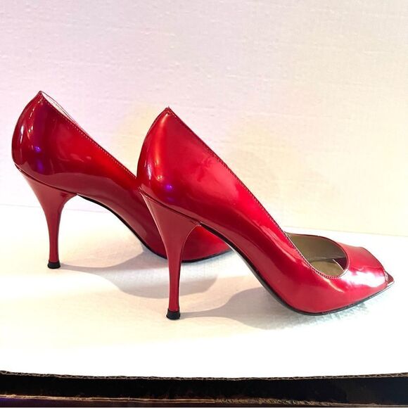 Stuart Weitzman Cherry Red Patent Peep toe Heels 8M - Picture 2 of 14